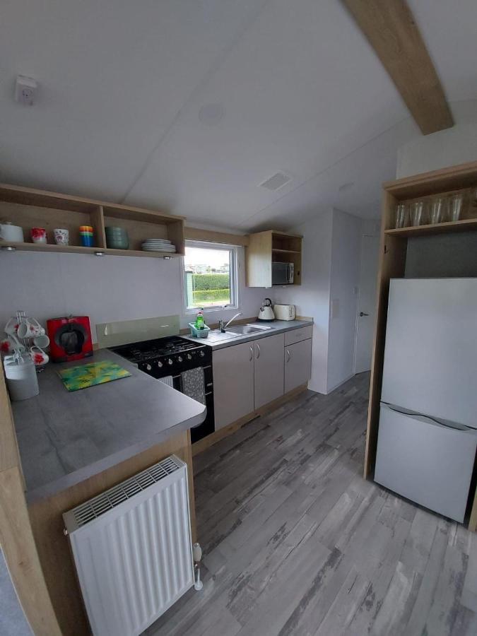 Woofles Luxury Caravan At Knaresborough Lido Экстерьер фото